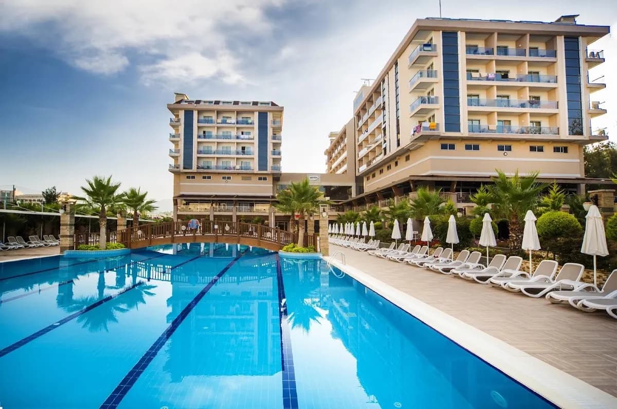 DİZALYA PALM GARDEN HOTEL
