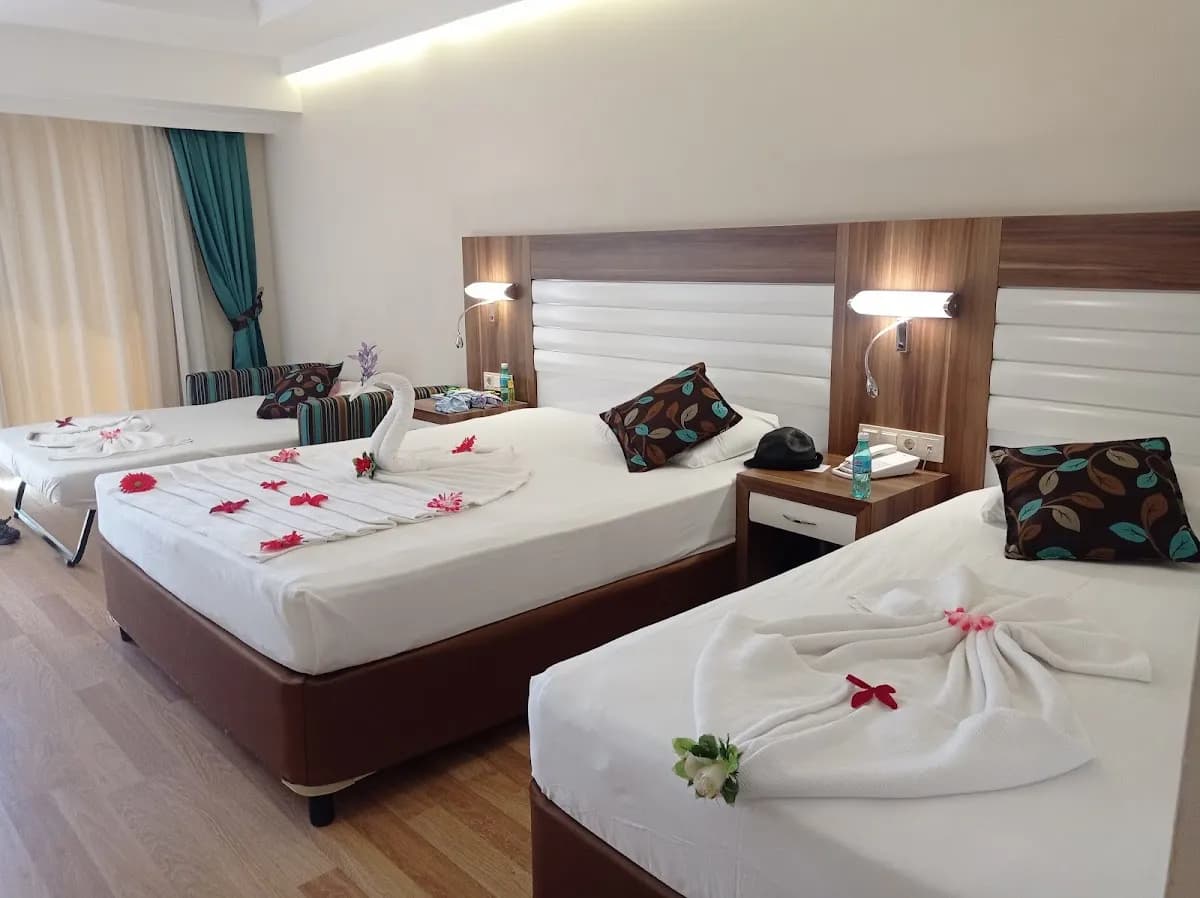 DİZALYA PALM GARDEN HOTEL - photo 2