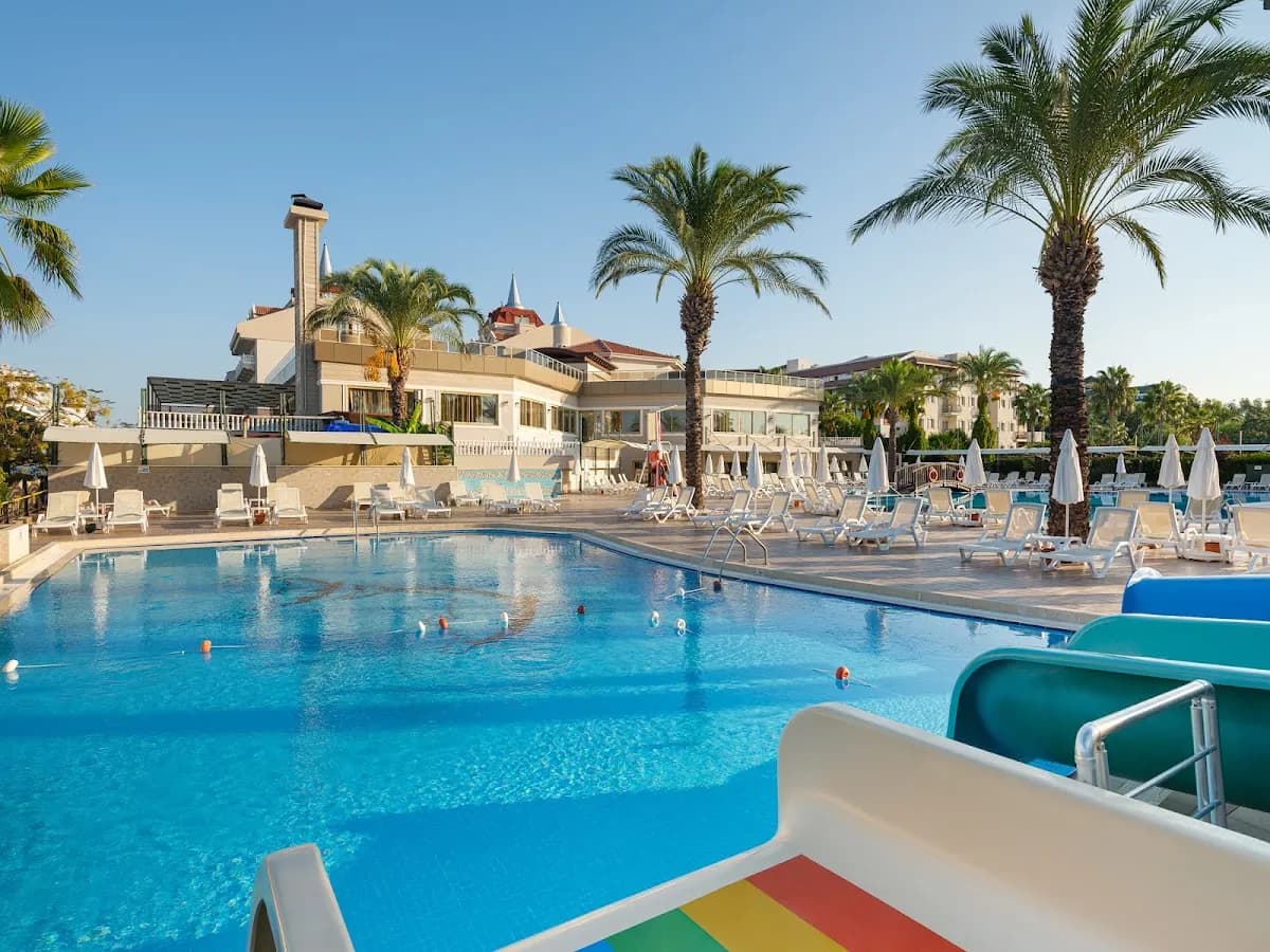 Aydınbey Famous Resort - photo 4