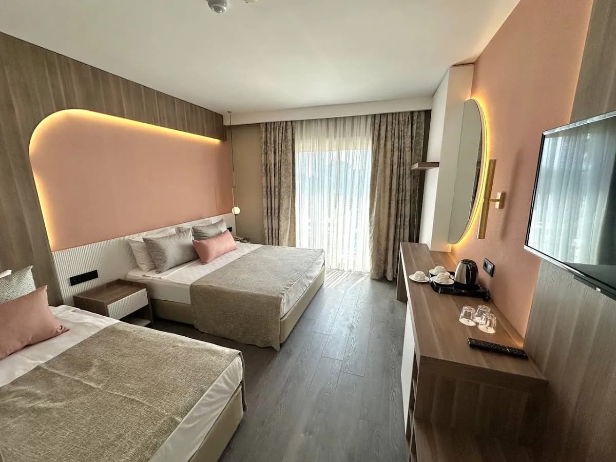 L'Oceanica Beach Resort Hotel - photo 2