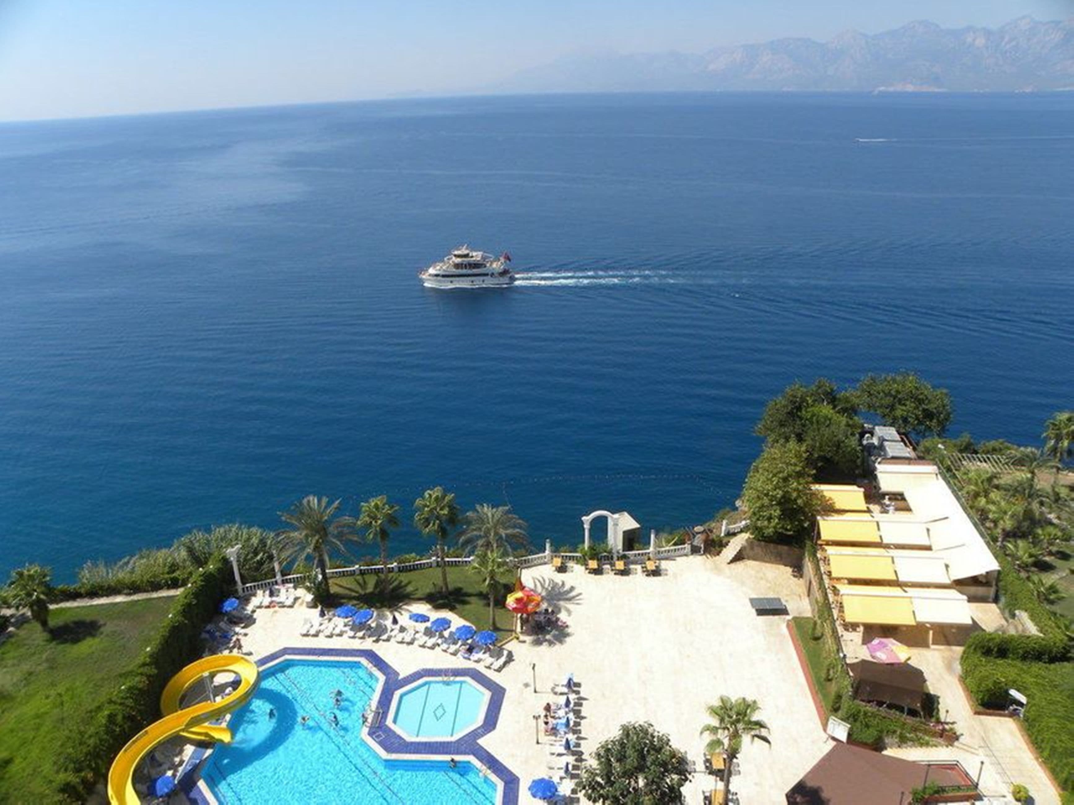 Adonis Otel - photo 4