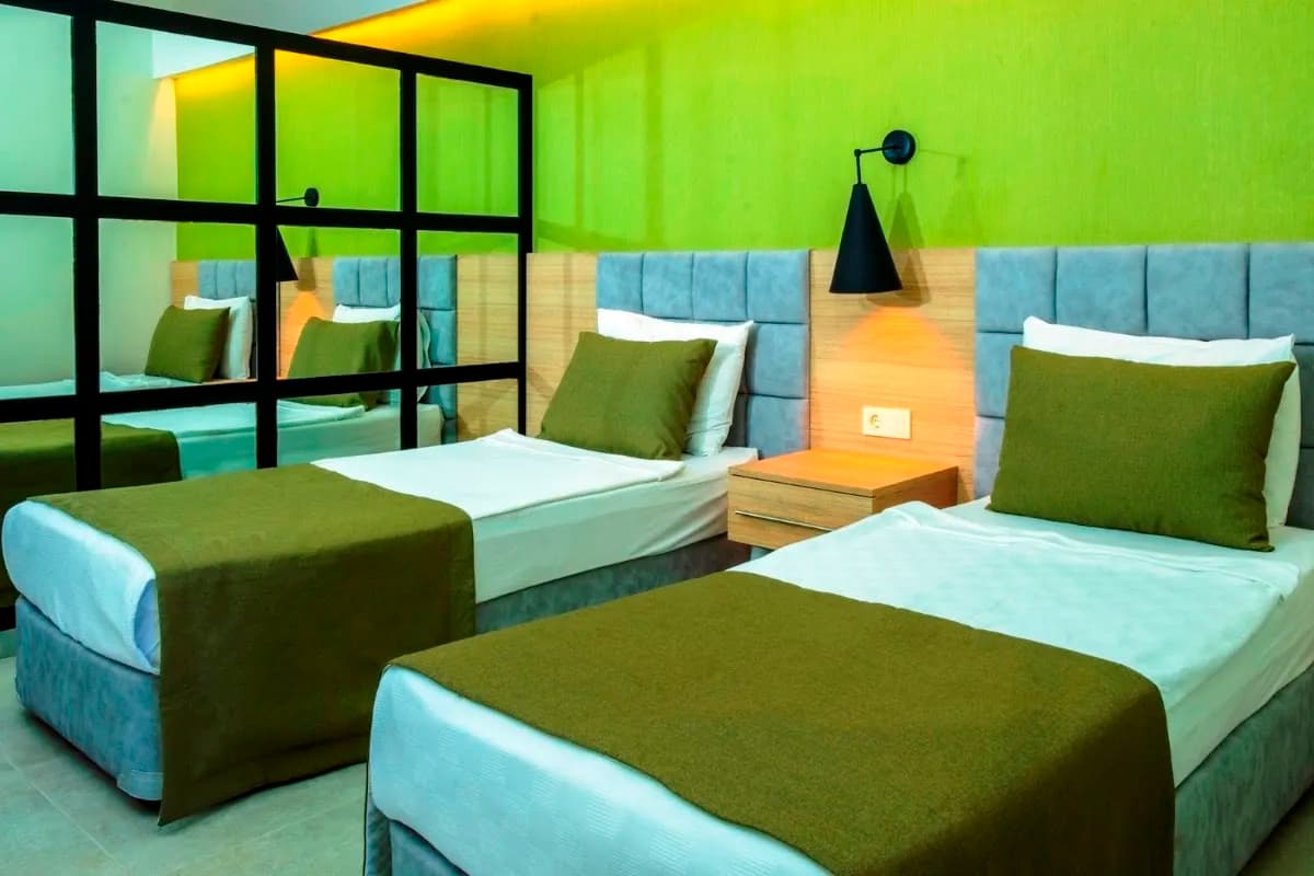Queen's Park Hotels - photo 4
