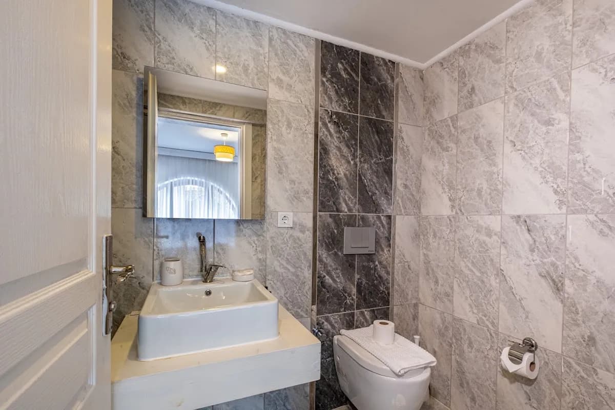 Himm Hotel +12 - photo 3