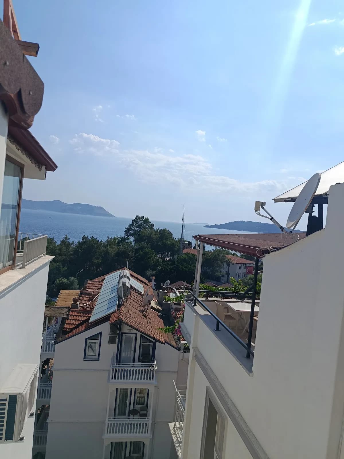 Yazz Inn - photo 10