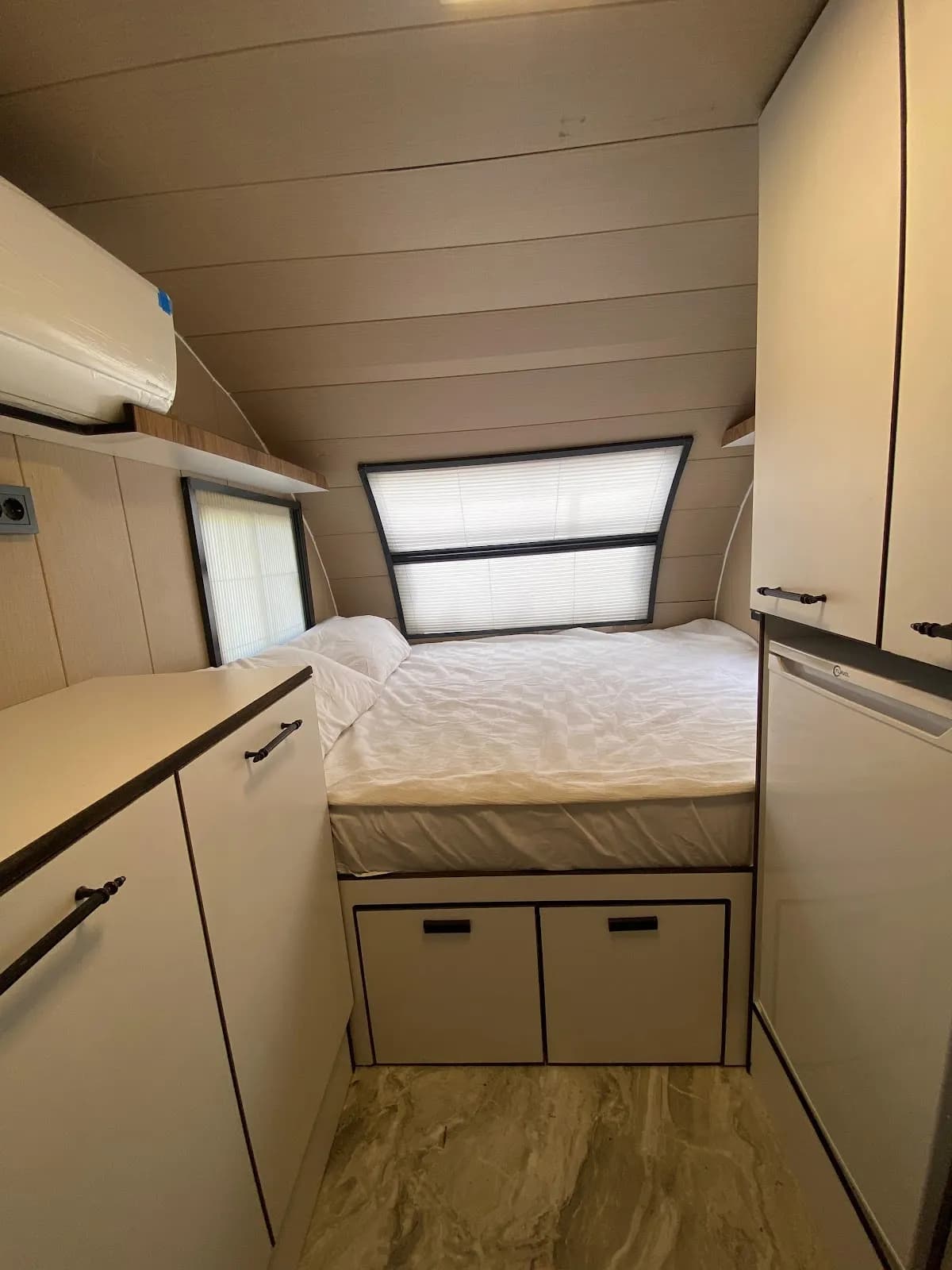 AZRADA Caravan Hotel - photo 4