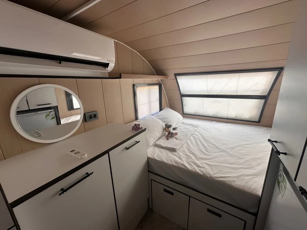 AZRADA Caravan Hotel - photo 7