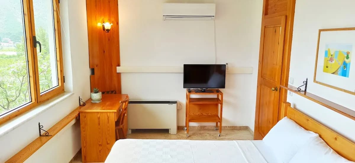 Swiss Eviniz Hotel - photo 2