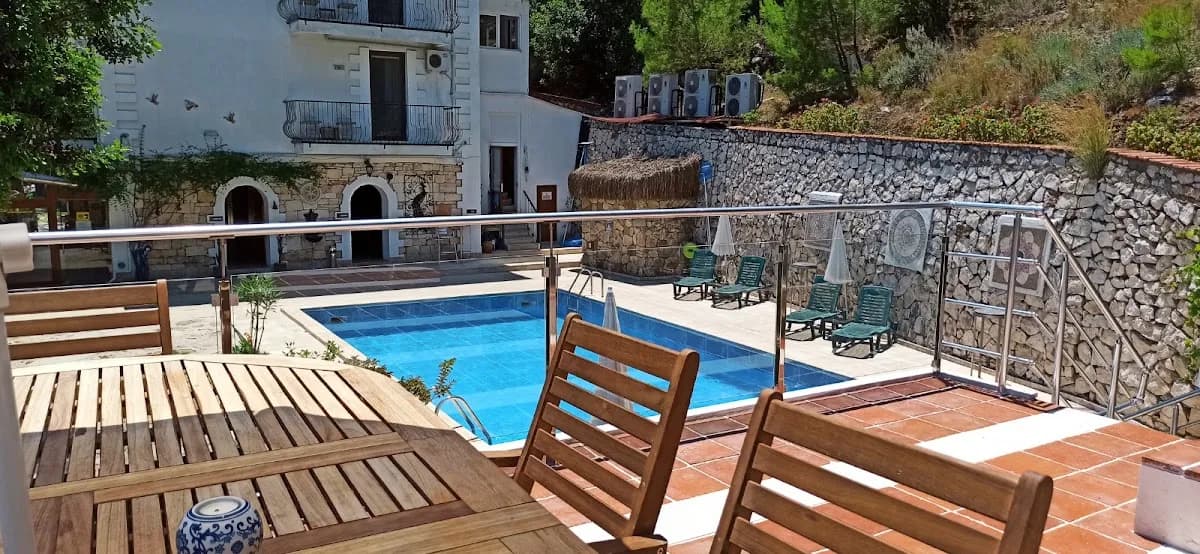 Swiss Eviniz Hotel - photo 9