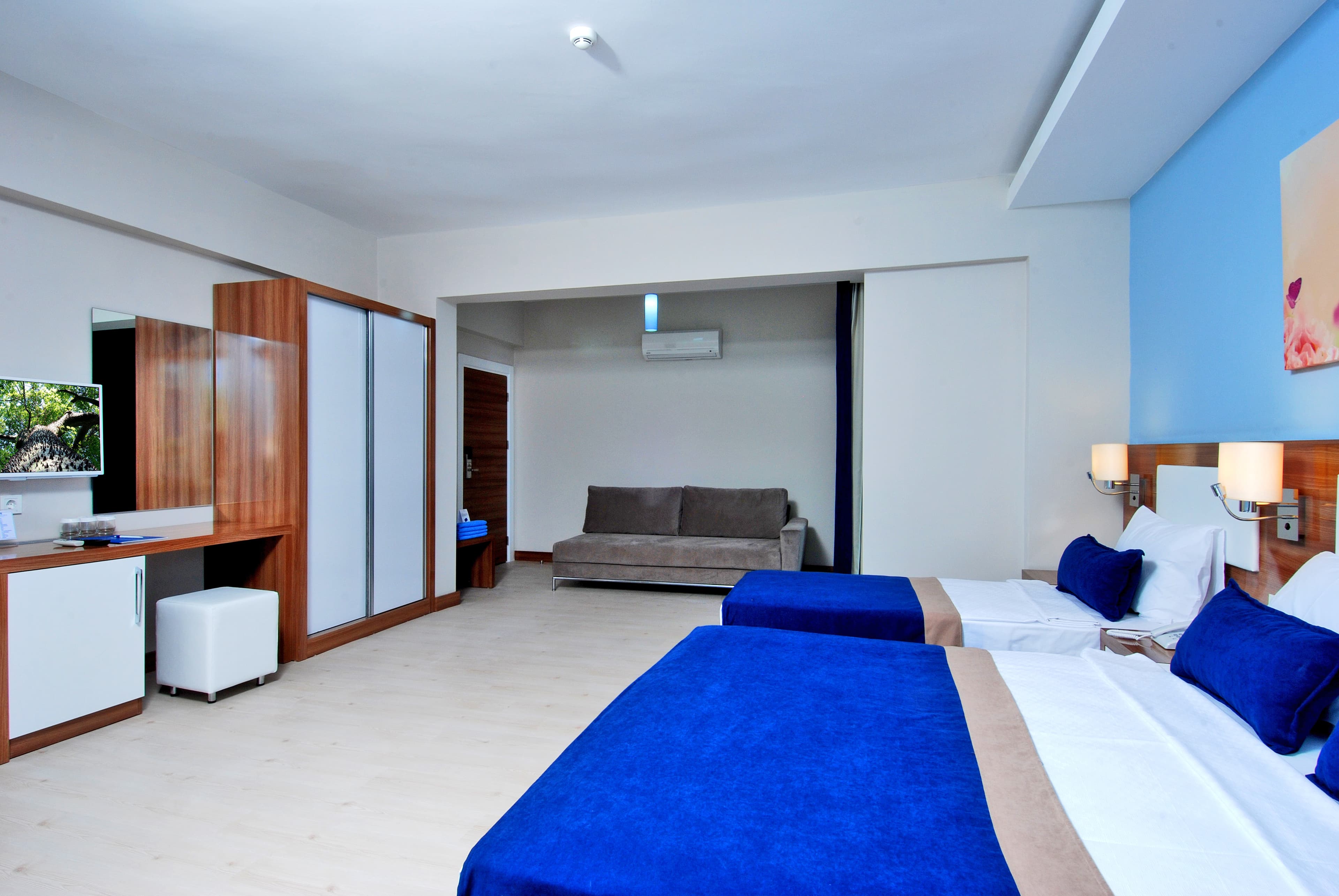 Kleopatra Ramira Hotel - photo 2
