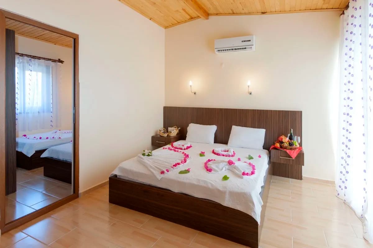 Kutle Hotel - photo 4