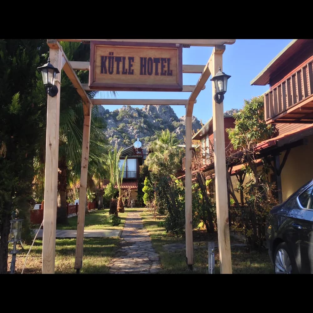 Kutle Hotel - photo 8