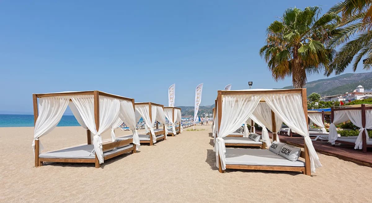 Alaaddin Beach Hotel - photo 9