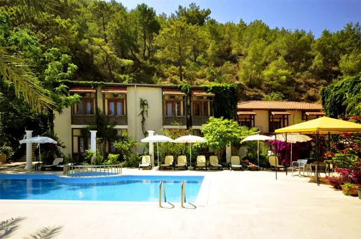 Ford Hotel