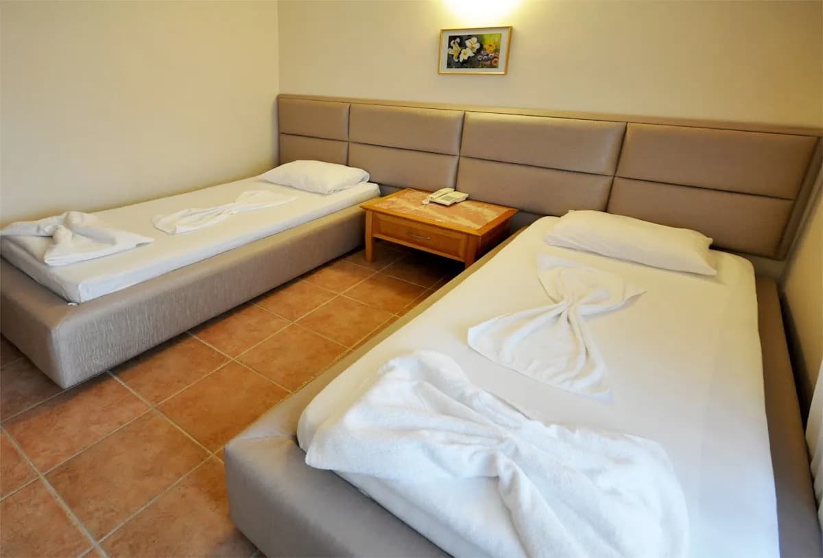 Ford Hotel - photo 6