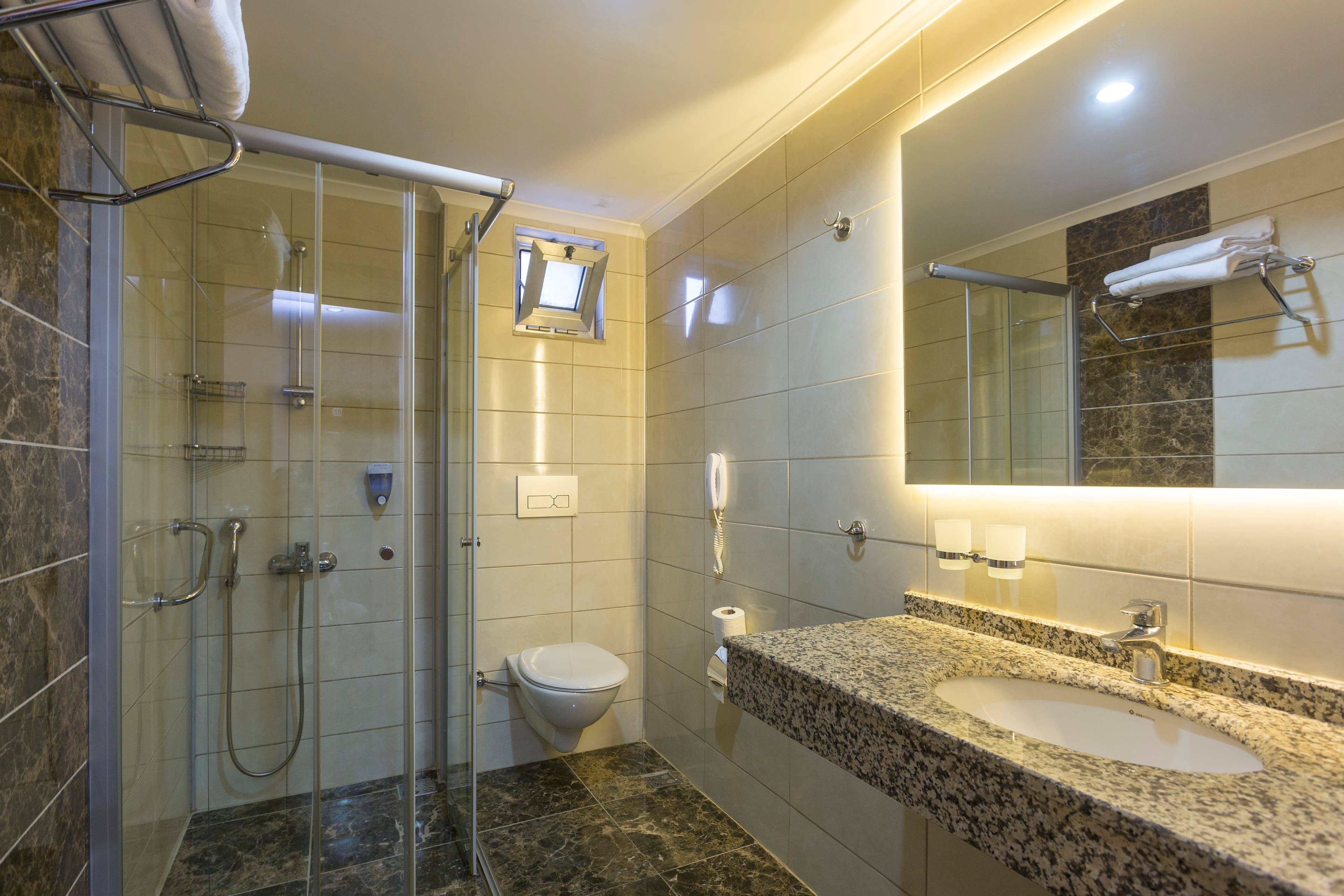 Lonicera City Hotel - photo 4
