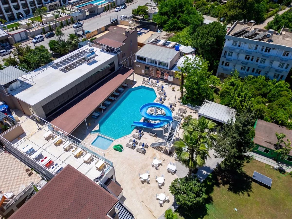 Marinez Hotel - photo 4