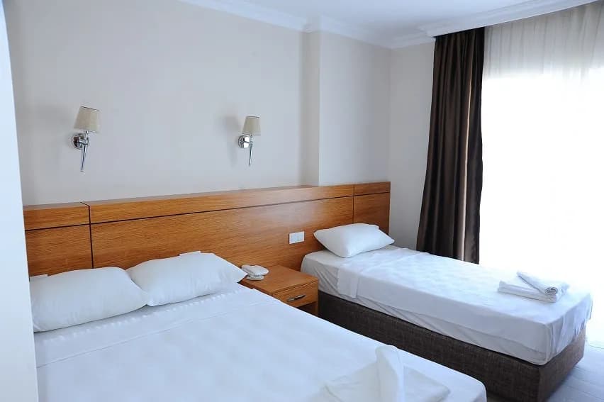 Elit Life Hotel - photo 2