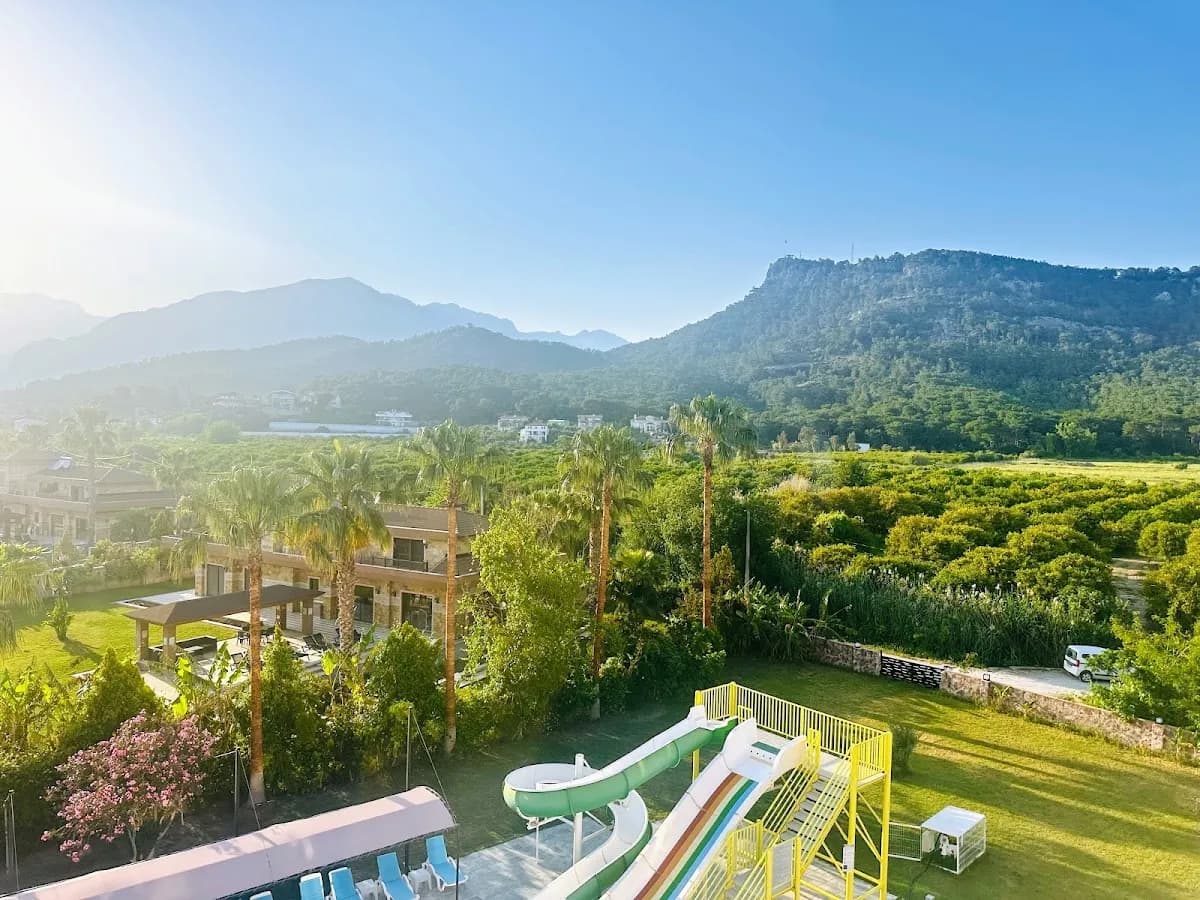 Pera Aura Resort Hotel & Spa