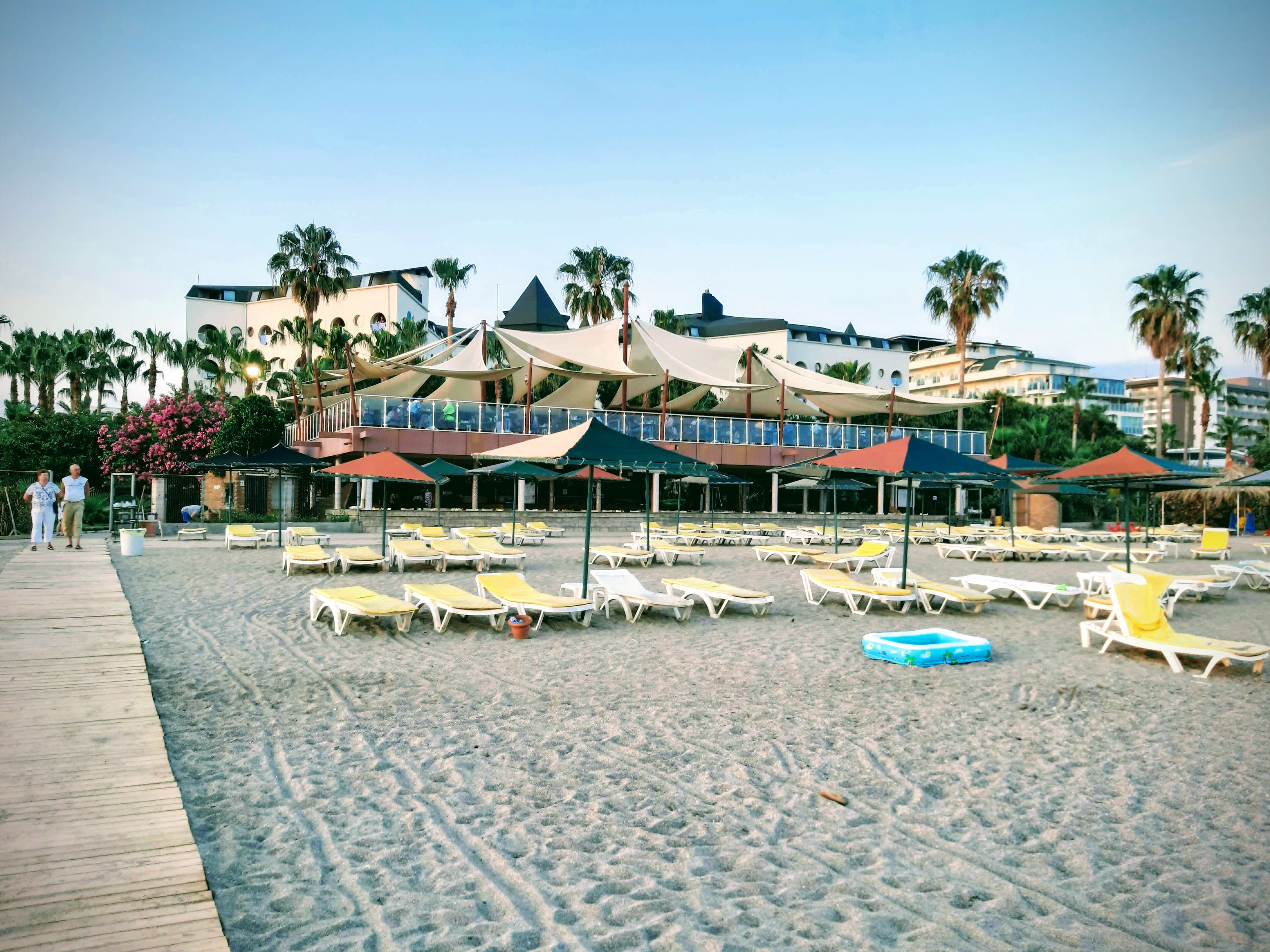 MC Beach Park Resort - photo 8