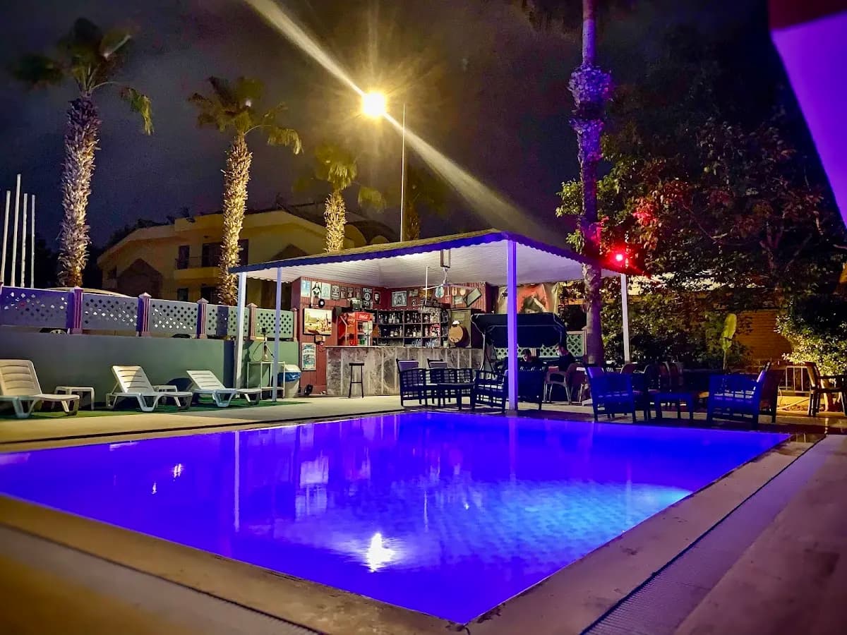 Latino Hotel - photo 3