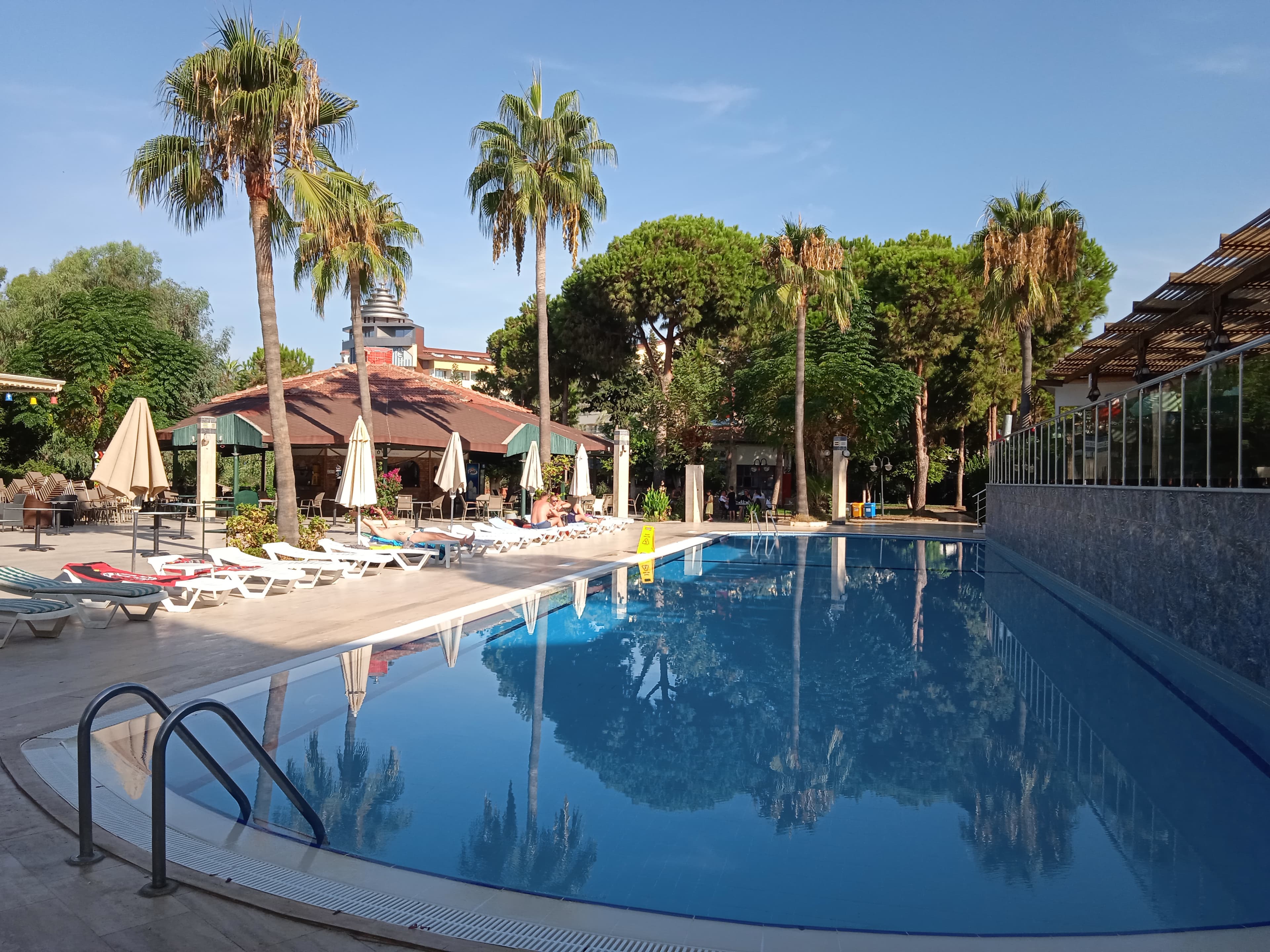 MC Beach Resort Hotels - photo 2