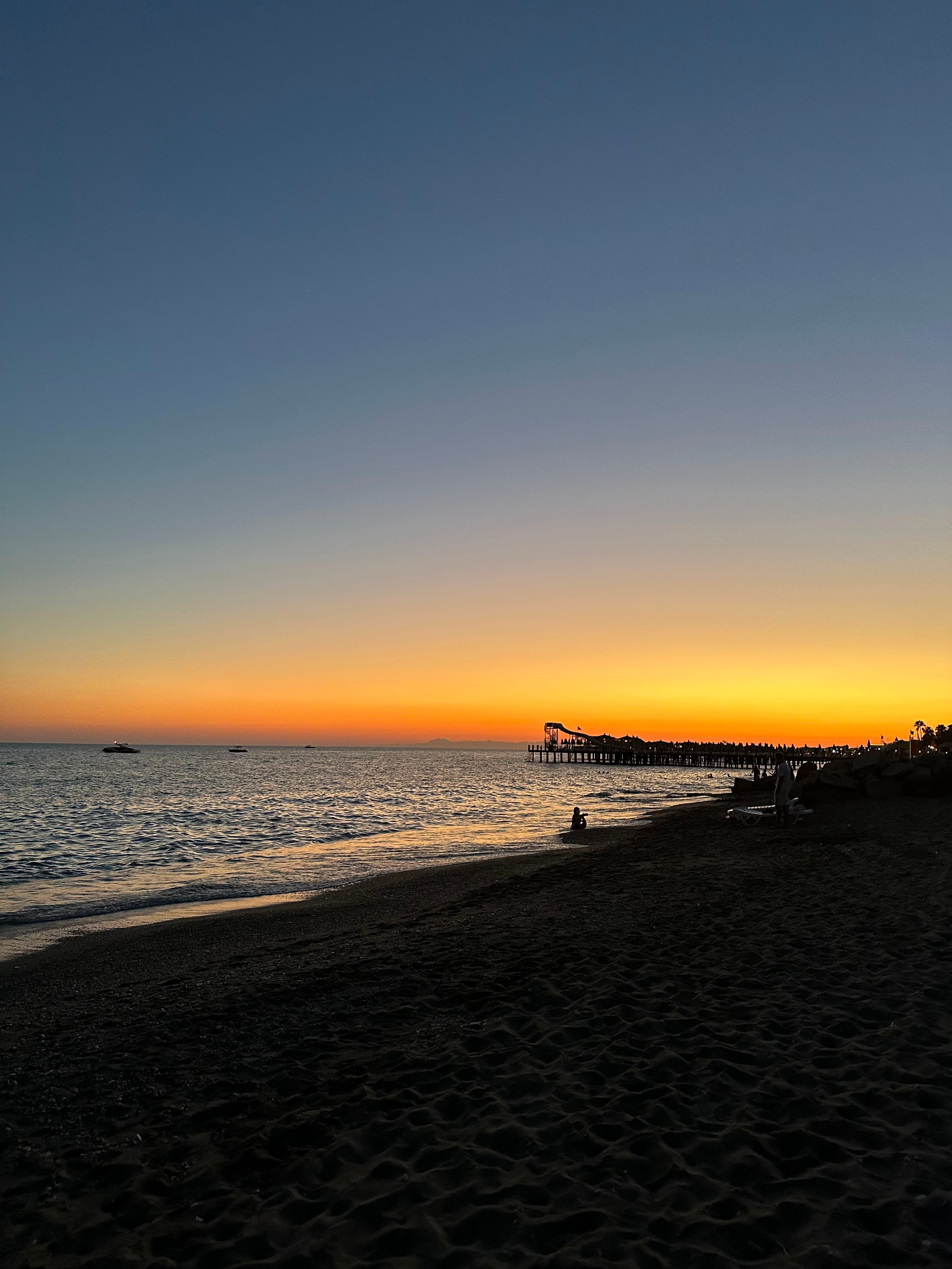 MC Beach Resort Hotels - photo 4