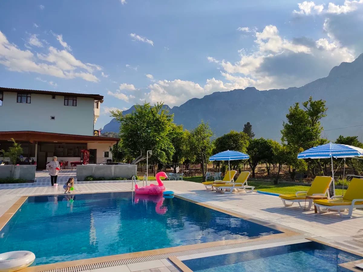 Mina Grand Hotel