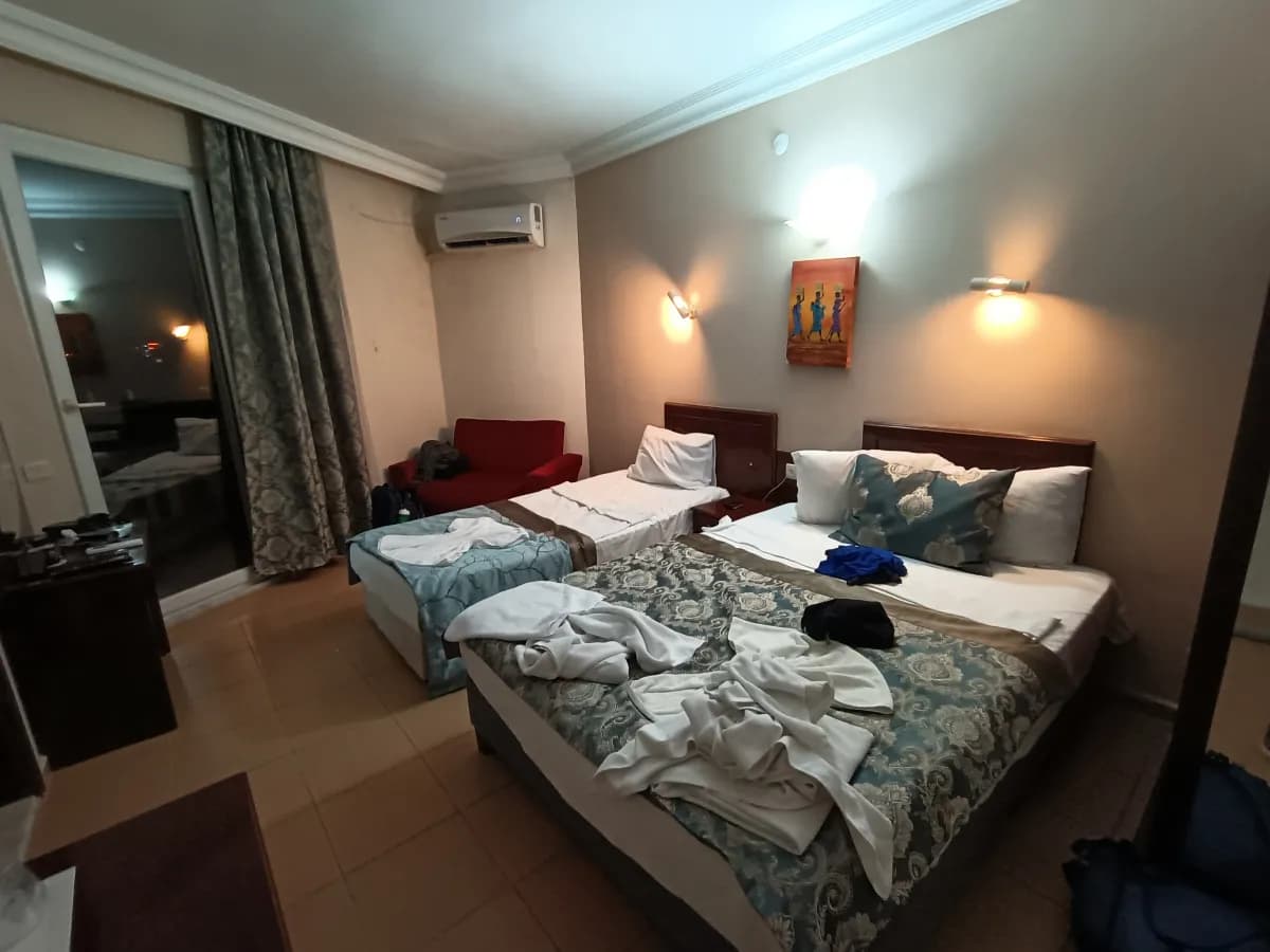 De Mare Hotel - photo 2