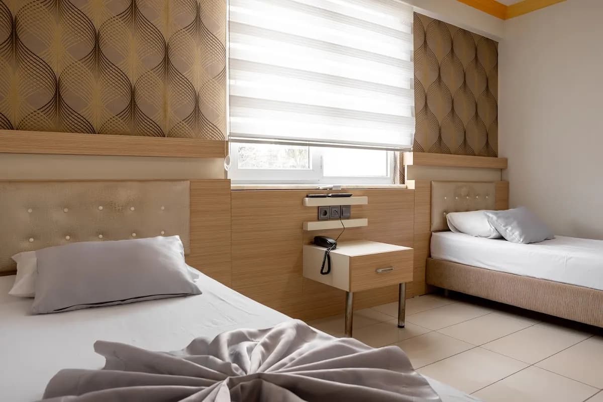 Gunduz Hotel - photo 2