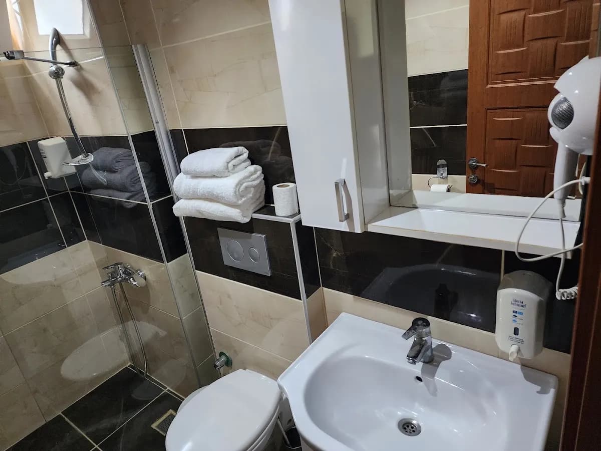 Gunduz Hotel - photo 9
