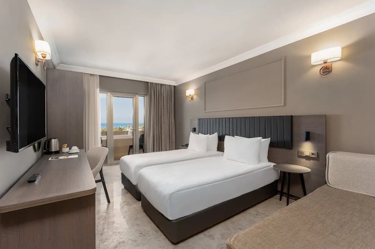 Adora Hotel & Resort - photo 2