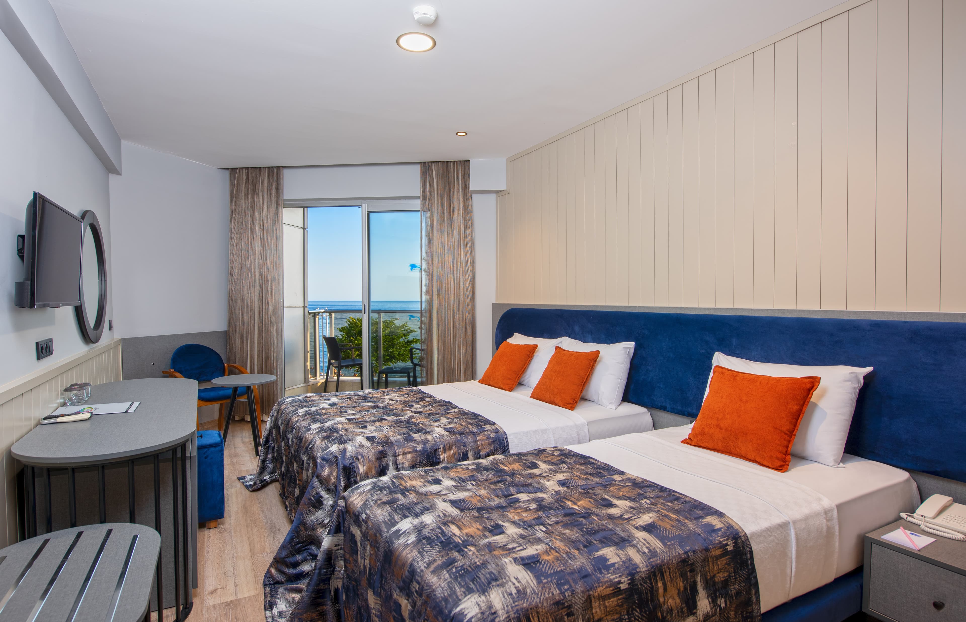 Monart City Hotel - photo 2