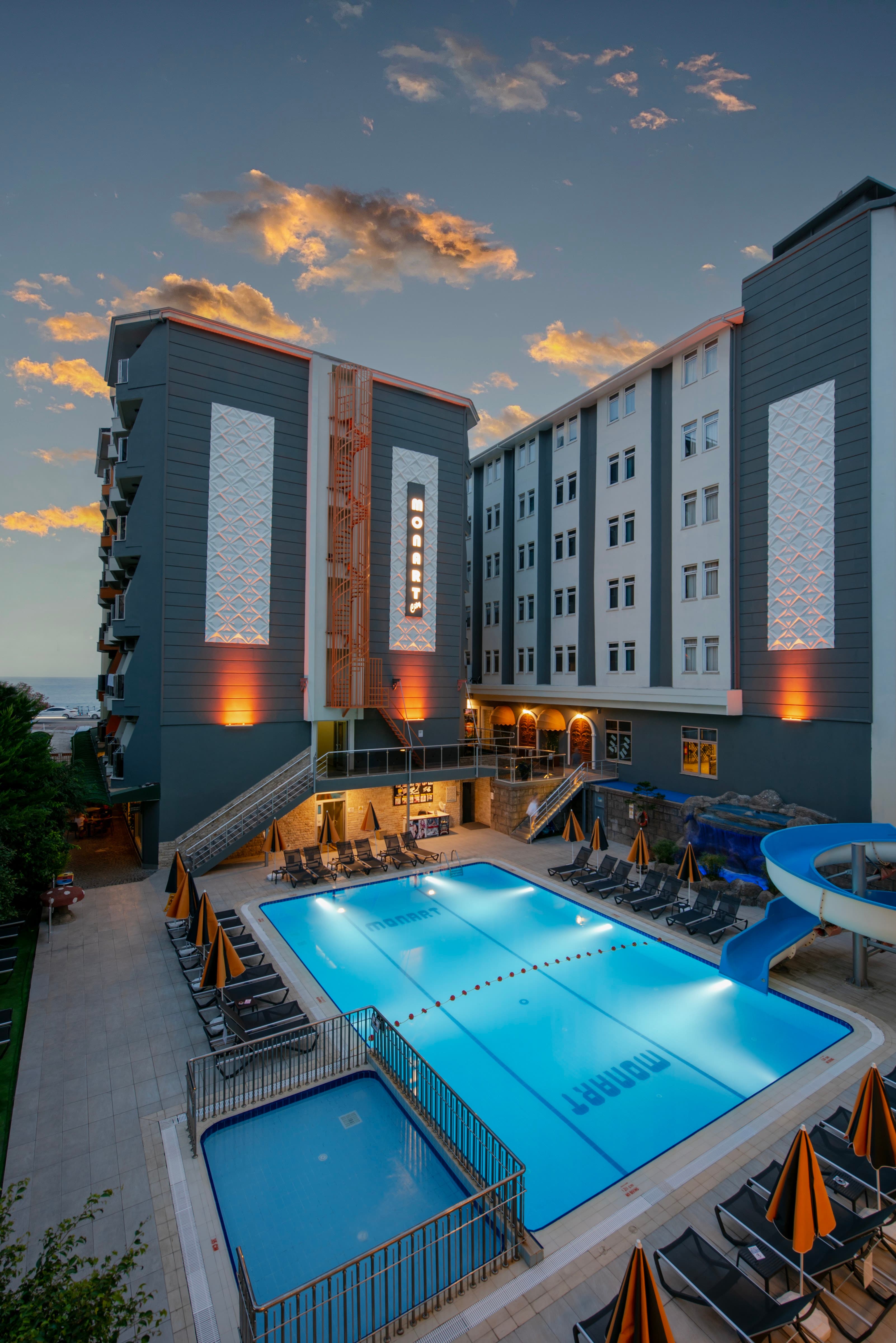 Monart City Hotel - photo 8
