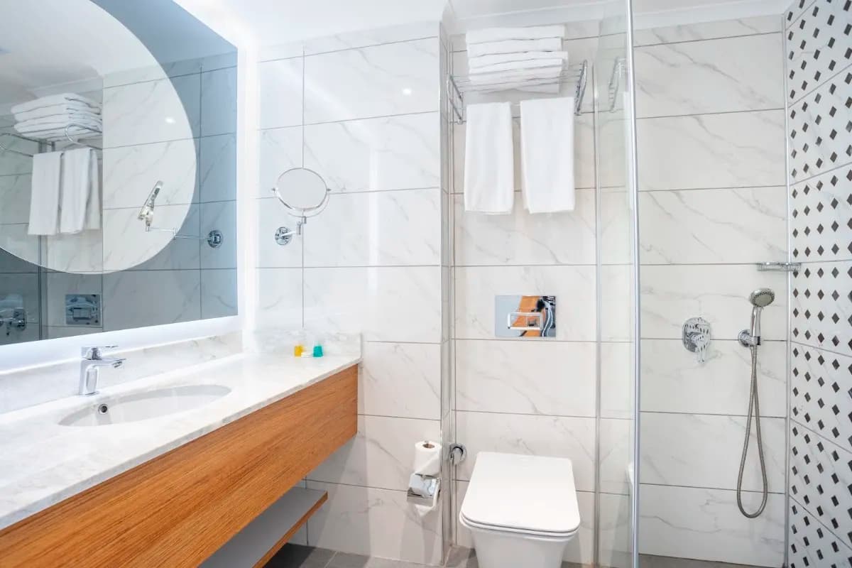 The Sansa Hotel & Spa - photo 4