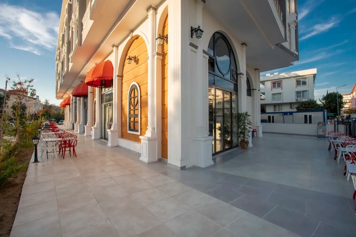 The Sansa Hotel & Spa - photo 7