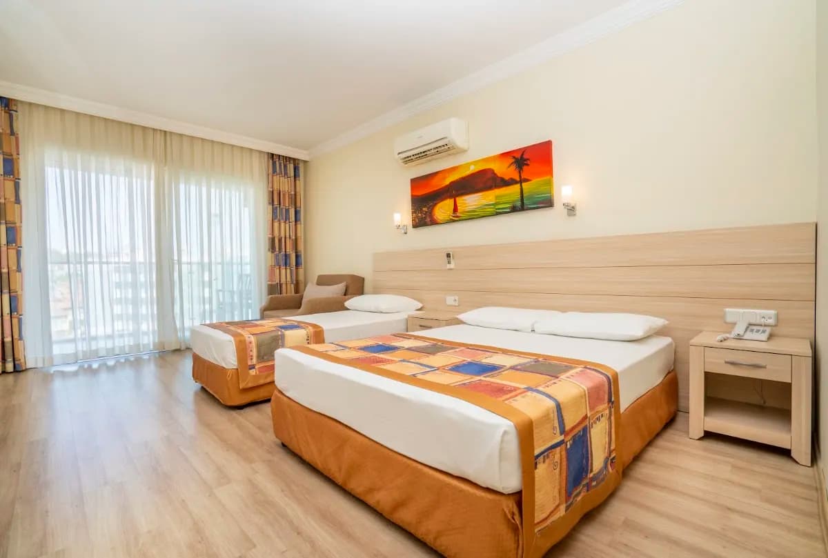 Gardenia Beach Hotel - photo 2