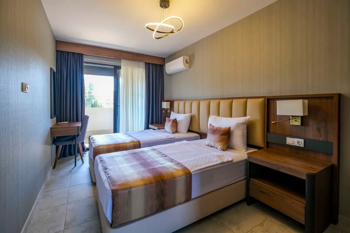 Days Inn By Wyndham Alanya - photo 2
