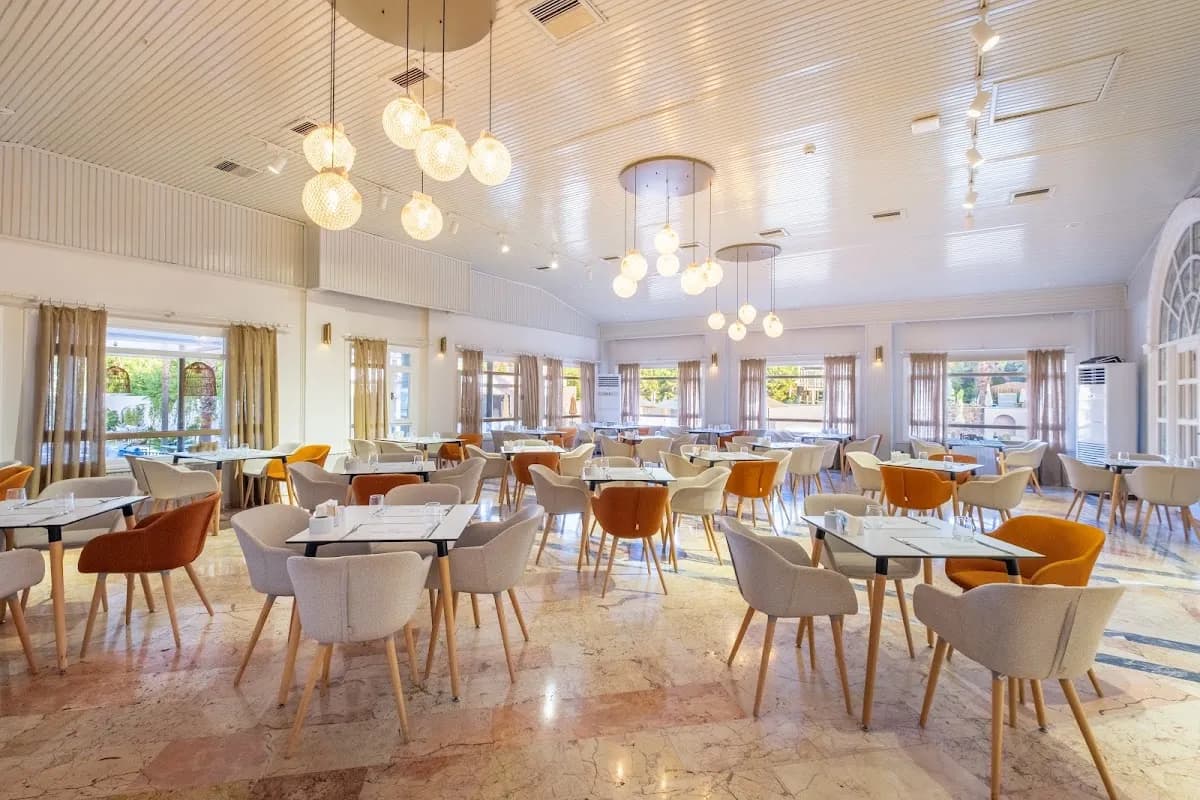 Rose Garden Premium Hotel - photo 10