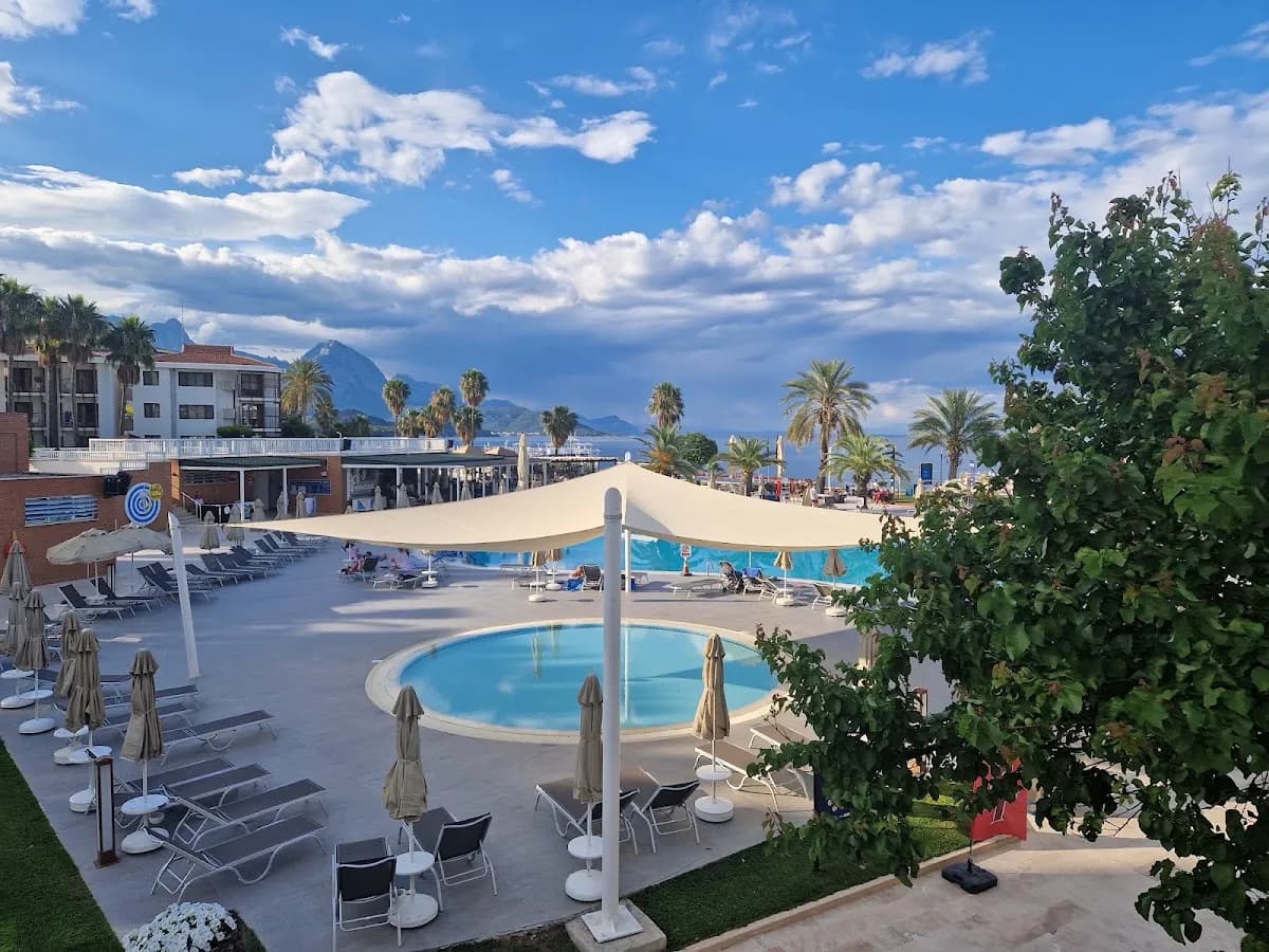 Hydros Beach Resort - photo 4