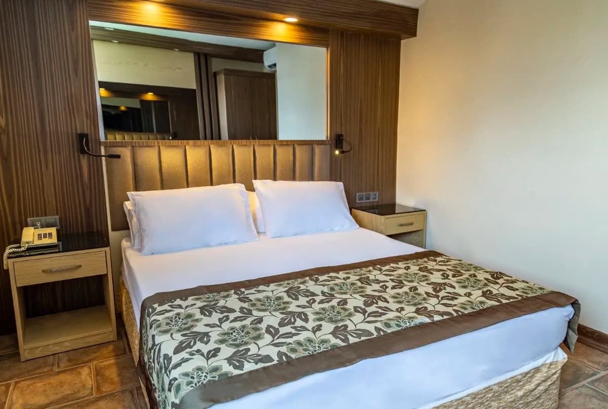 Fame Hotel - photo 8