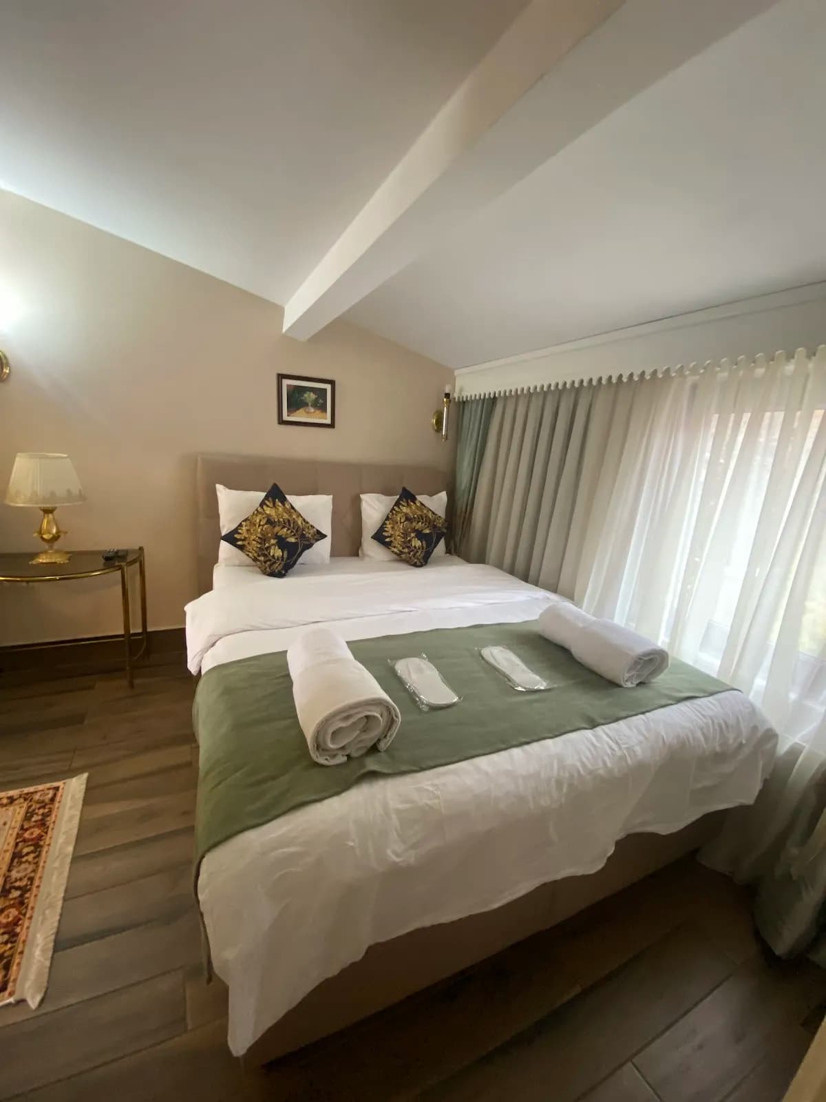 The Bridge Hotel - photo 6