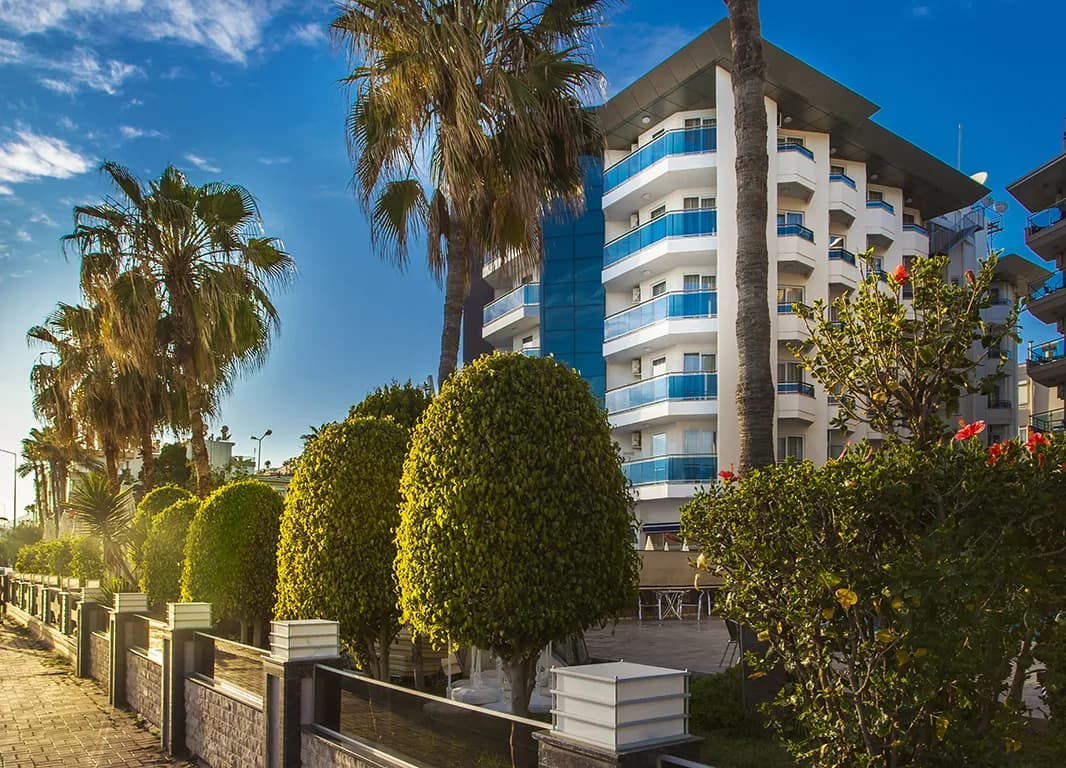 Parador Beach Hotel - photo 4