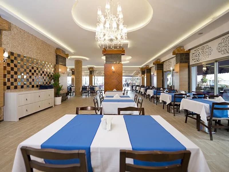 Parador Beach Hotel - photo 6