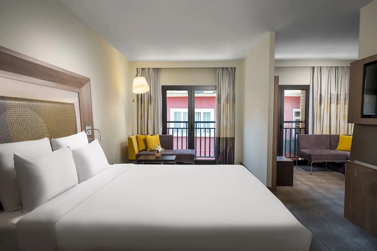 Novotel İstanbul Bosphorus - photo 2