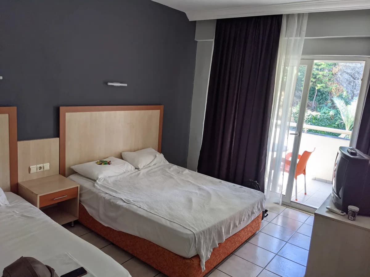 Park Hotel - photo 2