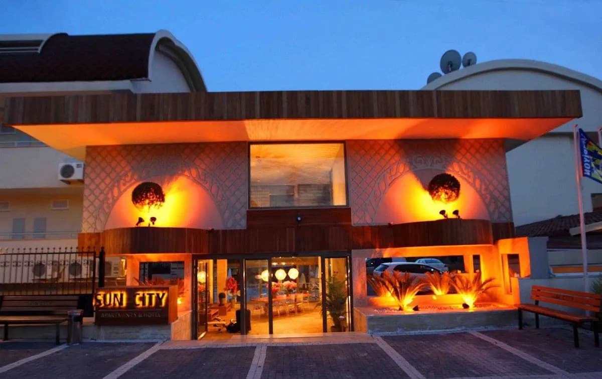 Sun City Hotel Side - photo 8