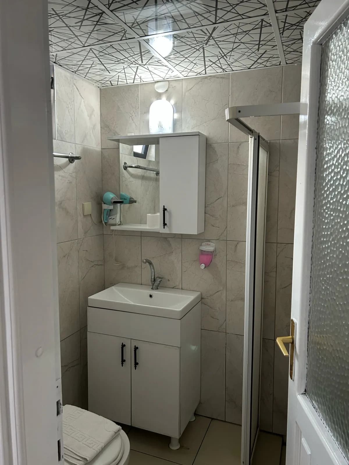 Rosella Hotel - photo 4