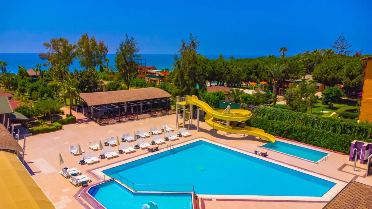 Senza Inova Beach Hotel - photo 6