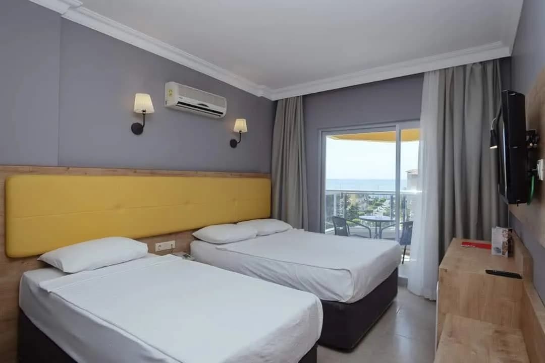 Simply Fine Hotel Alize - photo 10