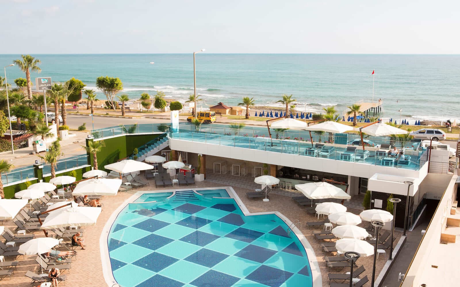 SunPrime C-lounge Hotel - photo 8